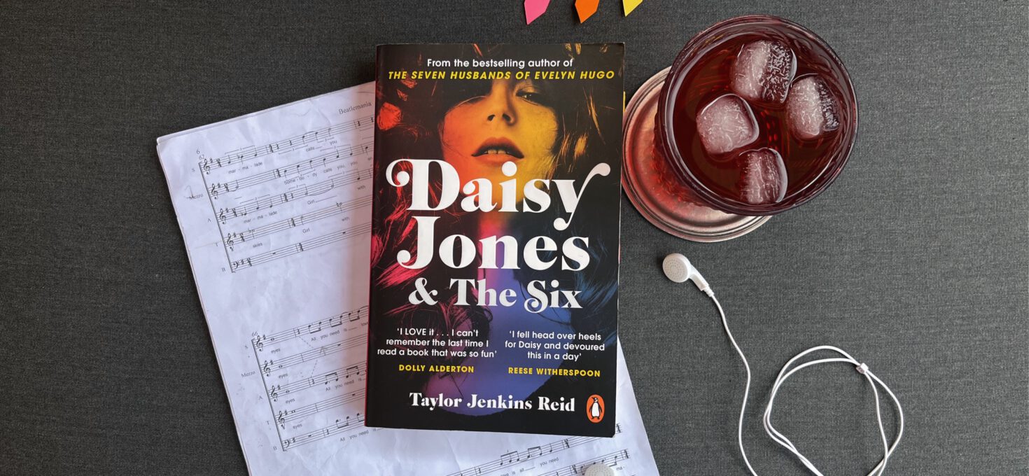 Daisy Jones & The Six: book REVIEW