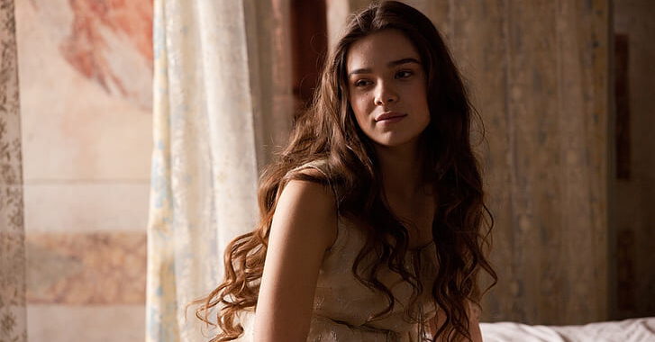 hailee Steinfeld as Juliet in romeo and juliet